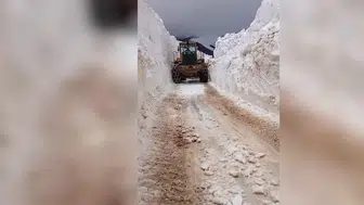 Mayıs ayının son günlerinde 3 metrelik kar