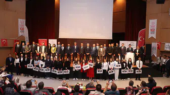 Gençler kürsüde projesi il finali yoğun katılımla gerçekleştirildi