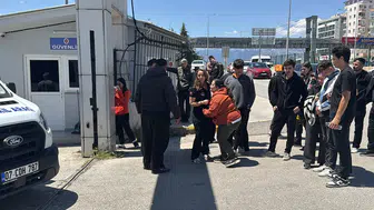Otomobille çarpışan motosikletteki kurye öldü