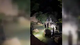 Dereye giren çocuk gözden kayboldu