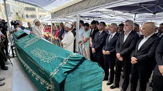 Kahramanmaraş'ta hayatını kaybeden 3 kardeşin cenazeleri defnedildi