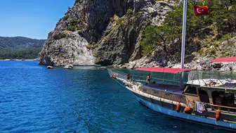 Antalya'nın mavi yolculuk rotası tatilcileri ağırlıyor
