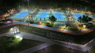 Kahramanmaraş’ta tenis kortlarında rezervasyon dönemi başladı