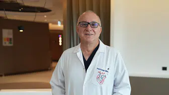 Bacak damar tıkanıklıkları ameliyatsız tedavi edilebiliyor