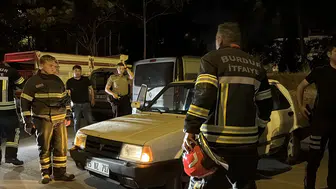 Araçta hareketsiz bulunan genç kaldırıldığı hastanede öldü