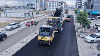 Kahramanmaraş'ta 135 kilometrelik yol yenilendi, çalışmalar 30 noktada devam ediyor