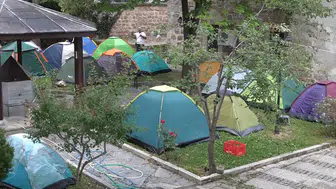 Kırkpınar sevdalısı güreşseverler çadırlarda konakladı