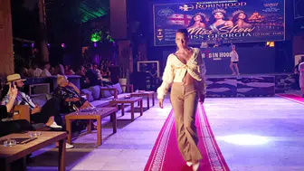 Gürcü tasarımcıların koleksiyonları Alanya'da sergilendi