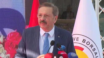 TOBB Başkanı Hisarcıklıoğlu, EBSO'nun yeni hizmet binasının açılışına katıldı