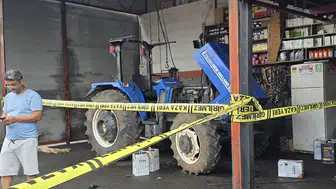 Osmaniye'de traktörün hidrolik aksamına sıkışan tamirci öldü