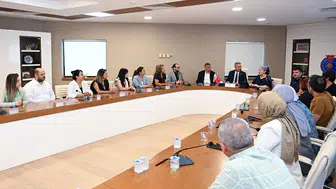 KSÜ’de tekstil ve moda alanında iş birliği toplantısı
