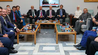 TBMM Başkanı Kurtulmuş, muhalefet ve iktidar kulislerini ziyaret etti