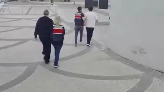 Vize operasyonuyla 6 ilde 49 şüpheli hakkında işlem başlatıldı