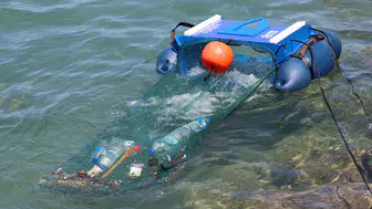 Deniz yüzeyindeki kirlilik çöp Kapar robotla önlenecek