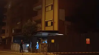 Kirişlerinden ses gelen 4 katlı bina tahliye edildi