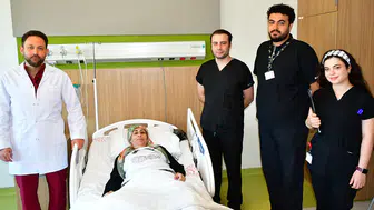 Hastanın karnından yaklaşık 20 kilogramlık tümör çıkarıldı
