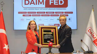 DAİMFED'in Üstün Hizmet Şeref belgesinin ilk sahibi Vursavuş oldu