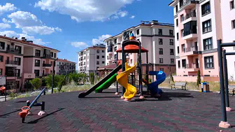 Hem sosyal konut hem deprem konutu aynı anda yükselmeye başladı
