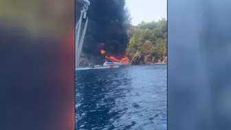 Fethiye'de tur teknesinde yangın çıktı