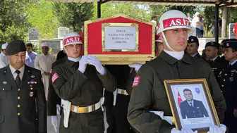 Kalp krizi sonucu yaşamını yitiren uzman çavuşa Osmaniye'de veda