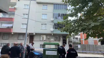 Duvarlarında çatlama ve ayrılmalar tespit edilen iki apartman tahliye edildi