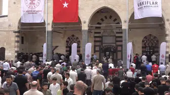 6 Şubat’ta hasar alan Şeyh Fethullah Camisi yeniden ibadete açıldı