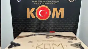 Silahlı içerik ve suç örgütlerini övücü paylaşımlar yapan 3 kişi tutuklandı