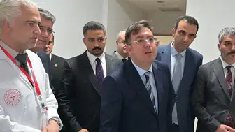 Adalet Bakan Yardımcısı Tuncay, yaralanan öğrencileri ziyaret etti