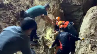 Elazığ'da kaynak suyu hattı kazısında göçük altında kalan işçi öldü