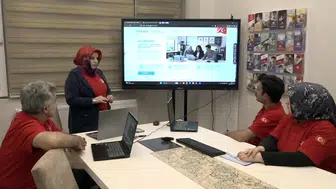 Öğretmen ailesinin sohbeti ödüllü yapay zeka projesine dönüştü