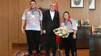 Judo Dünya Şampiyonu Zeynep Sude, Büyükşehir’in konuğu oldu