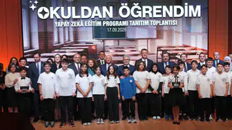 Ortaokul öğrencileri için yapay zekâ eğitim programı hayata geçirildi