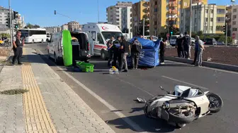 Otomobille çarpışan motosikletin sürücüsü hayatını kaybetti