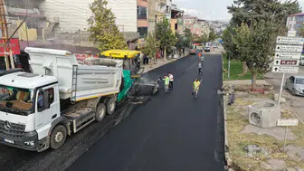 Kahramanmaraş’ta altyapısı tamamlanan yollar asfaltla yenileniyor
