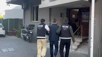 Bayraklı Belediyesine yönelik soruşturmada 46 şüpheli gözaltında