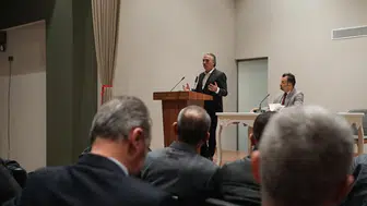 Yalnız Ardıç Söyleşileri’nde Fethi Gemuhluoğlu konuşuldu