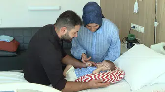 Altı aylık bebek, dünyada nadir uygulanan tedaviyle hayata tutundu