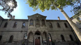 Milli Mücadele kahramanlarının Taş Mektep’i 133 yıllık eğitim serüvenini sürdürüyor