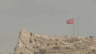 Mardin’in tarihi yapıları tozla kaplandı