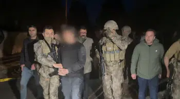 Uşak'ta polis ekibine silahlı saldırı! 2 polis yaralandı