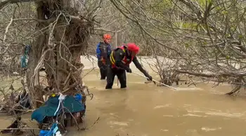 Dereye düşerek kaybolan çocuğu arama çalışmaları sürüyor