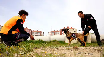 Can dostlar hayat kurtarma eğitimine sıkı hazırlanıyor