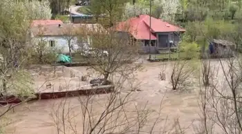 Habur çayı taştı, evleri su bastı, köy yolları kapandı