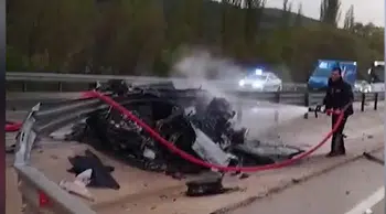Bariyerlere çarpan otomobildeki 1 kişi öldü, 1 kişi yaralandı