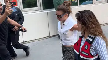 Uyuşturucu soruşturmasında Serenay Sarıkaya gözaltına alındı