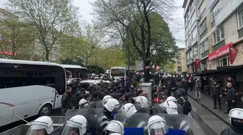 Taksim Meydanı'nda 1 Mayıs kutlamalarında arbede yaşandı