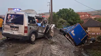 3 aracın karıştığı kazada 2 kişi hayatını kaybetti