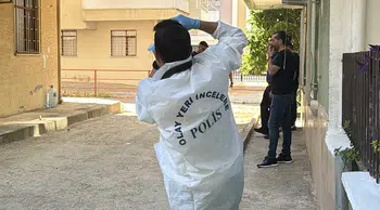 Antalya'da bir kişi eşini ve kayınpederini silahla öldürdü