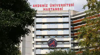 Türkiye'nin üçüncü rahim nakli Akdeniz Üniversitesinde gerçekleştirildi