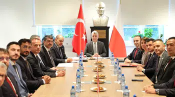Bakan Bolat, Madrid'de Türk ve İspanyol iş dünyası temsilcilerine seslendi
